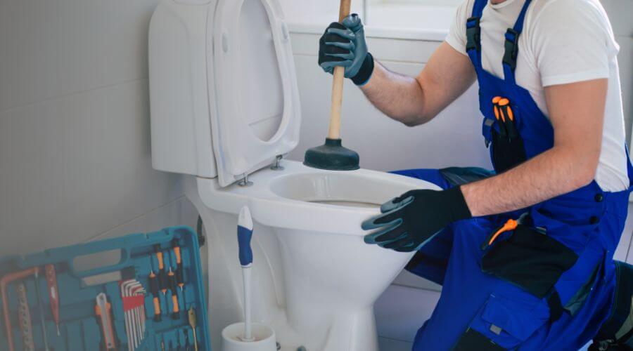 Professional emergency plumbing in Forest City, IL